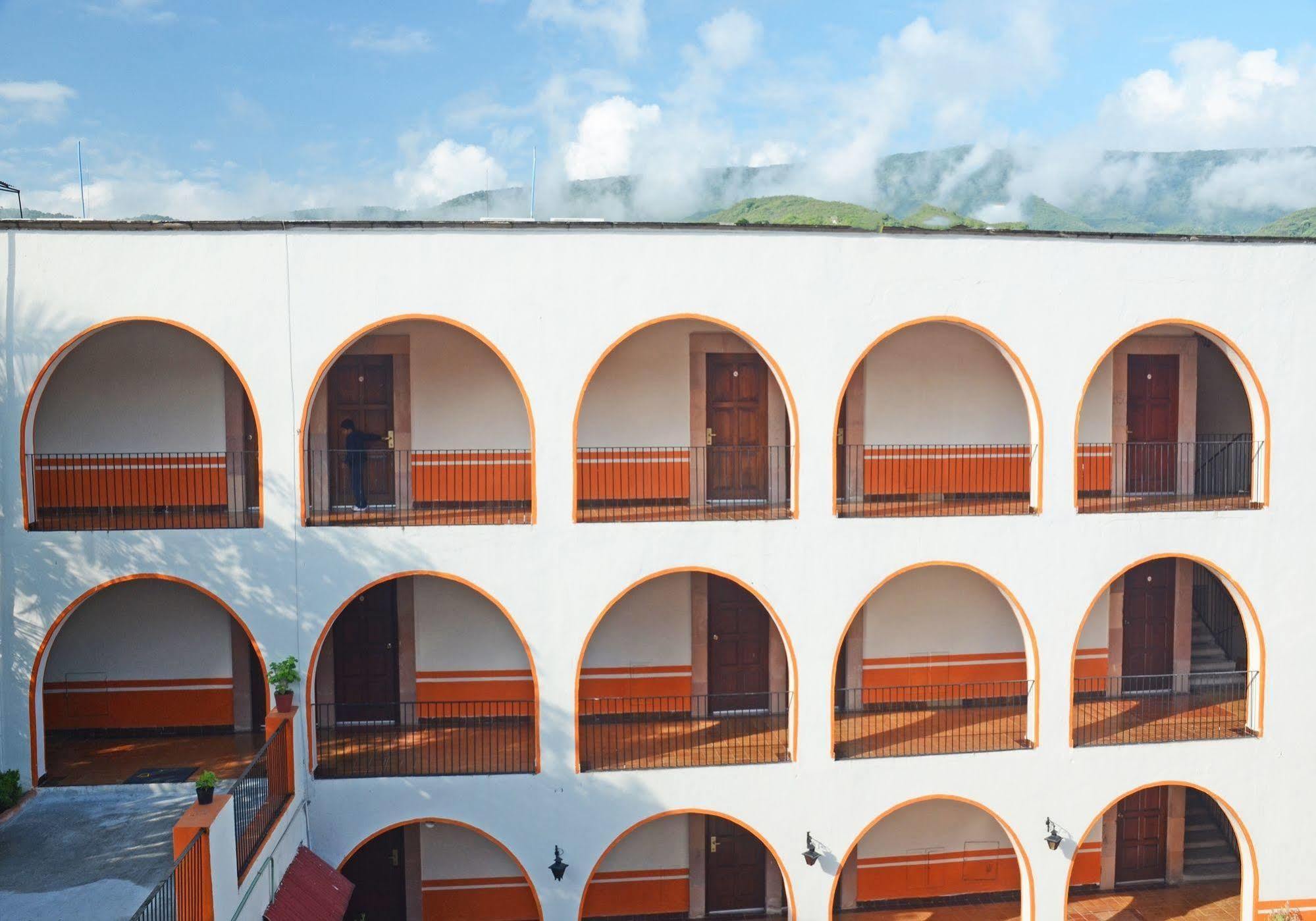 Hotel Mision Jalpan Zewnętrze zdjęcie